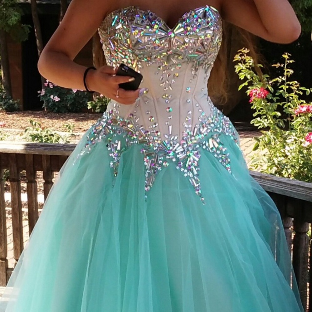 Prom dress 🧚🏼‍♀️👗✨FINAL PRICE